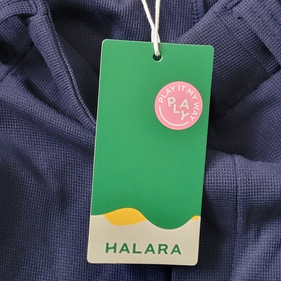 Halara NWT High Waist Pleated Textured Wide Leg-Pants Size Medium. - Picture 4 of 9